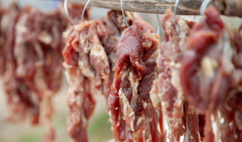 Carne de animais silvestres em feira de Macapá reacende debate sobre consumo ilegal e riscos à saúde